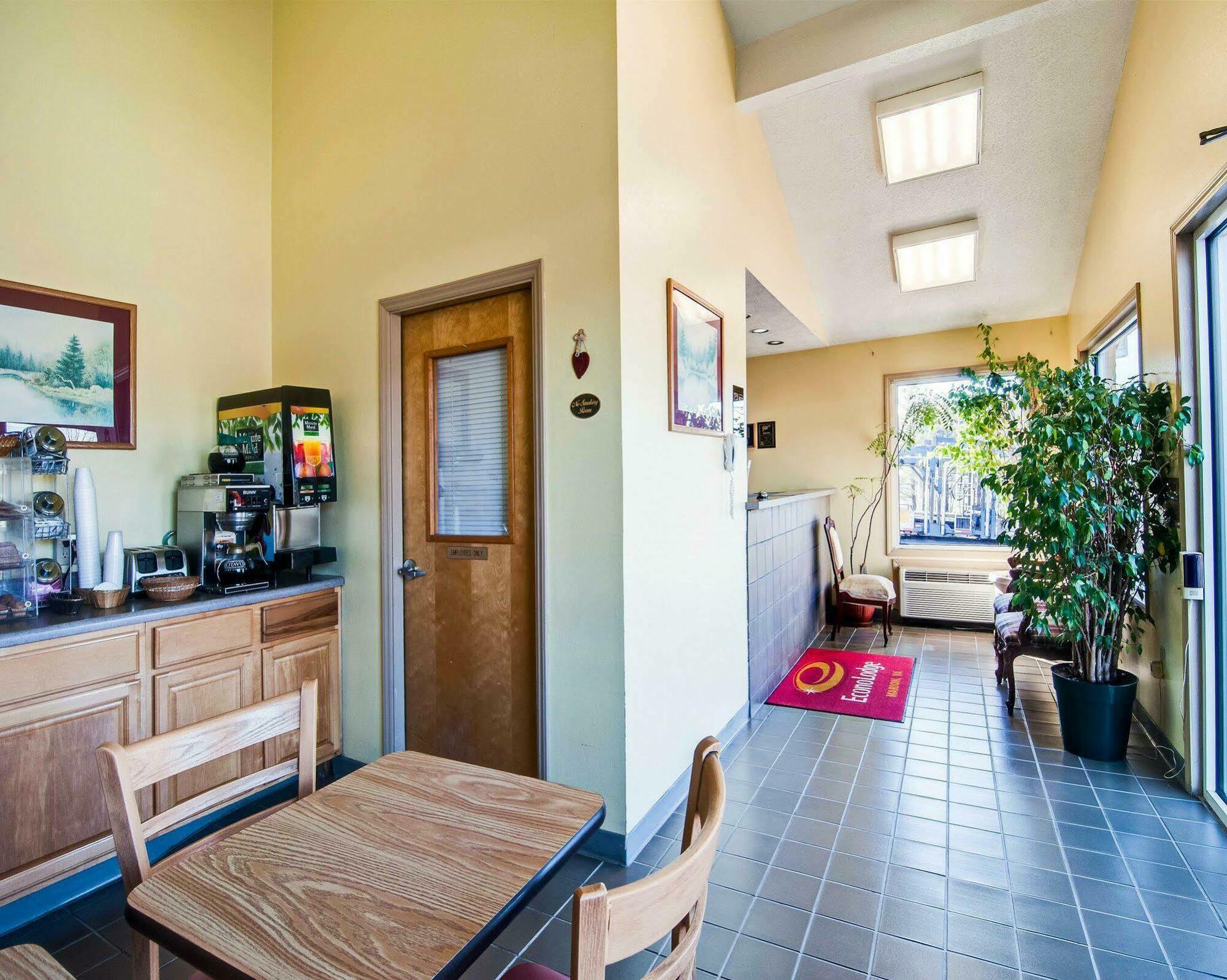 Econo Lodge Marion I-81 Zewnętrze zdjęcie